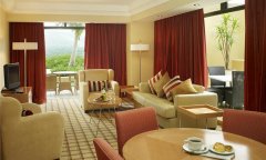 hotel-luxury-suite-lounge.jpg